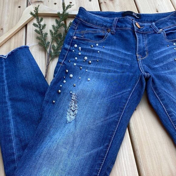 1822 Denim Distressed Jeans/Pants - Picture 5 of 13